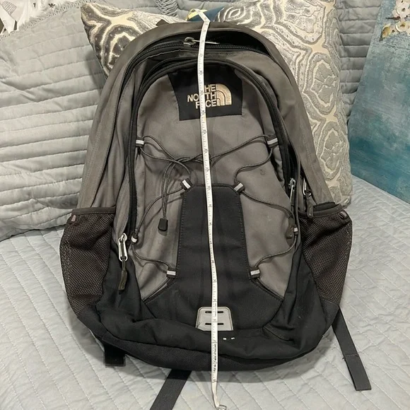 THE NORTH FACE JESTER BACKPACK TNF Black One Size - Picture 1 of 9